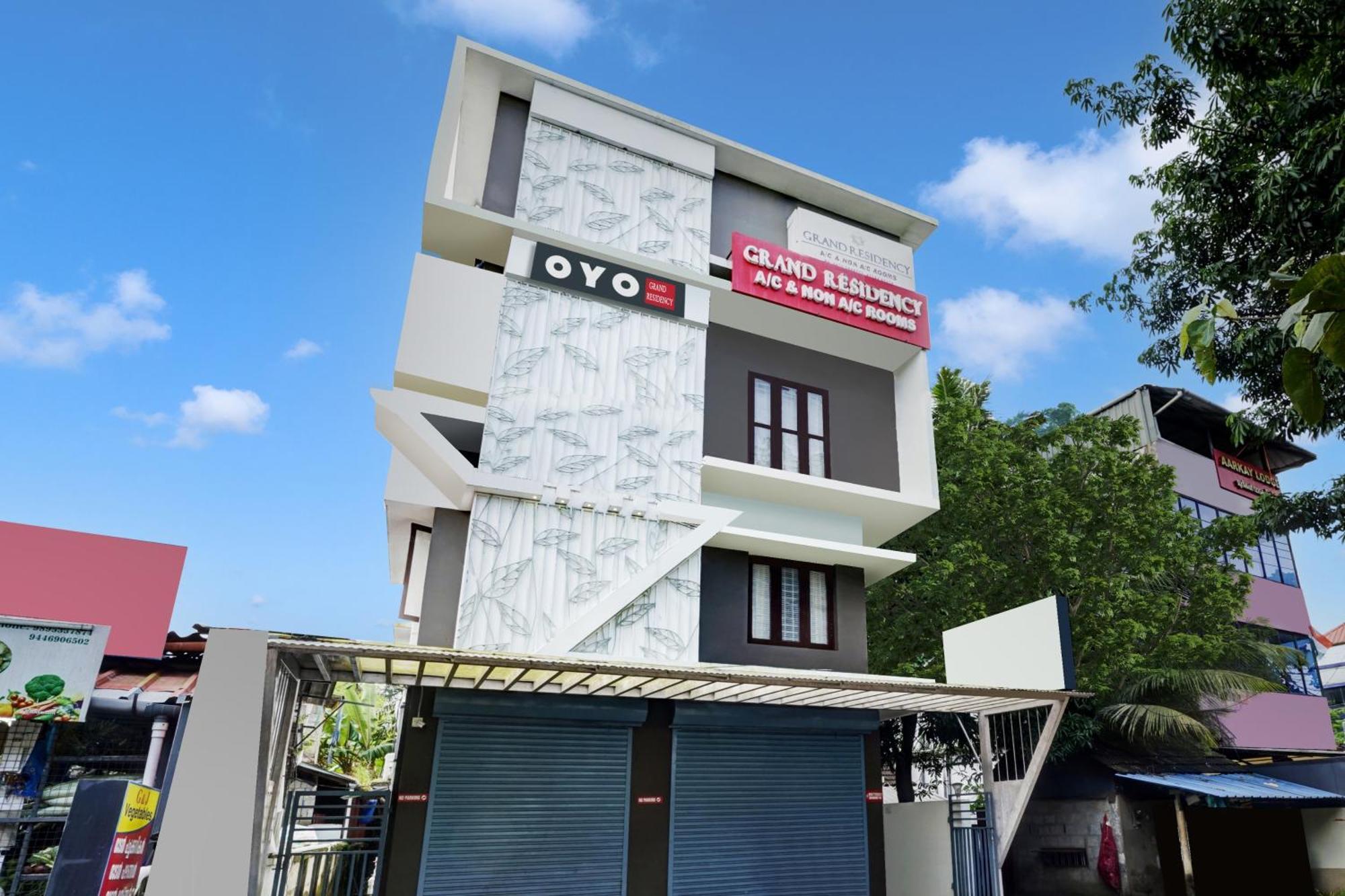 Hotel O Grand Residency Ambalapulai Exterior foto